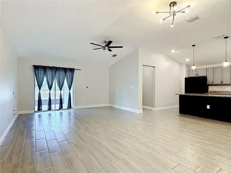 3040 Lakes Crest Avenue St Cloud FL 34772
