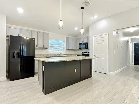 3040 Lakes Crest Avenue St Cloud FL 34772
