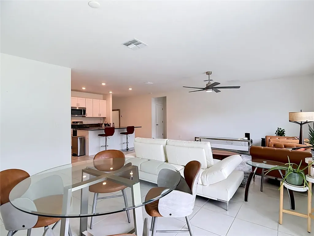 1633 Red Loop Lakeland FL 33801