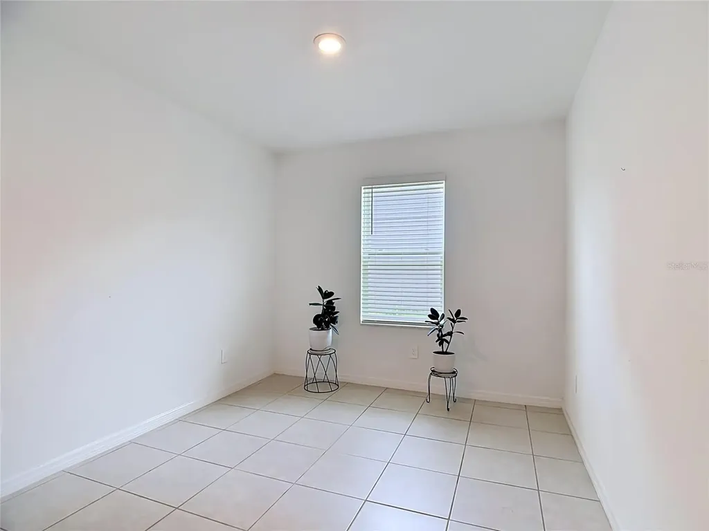 1633 Red Loop Lakeland FL 33801