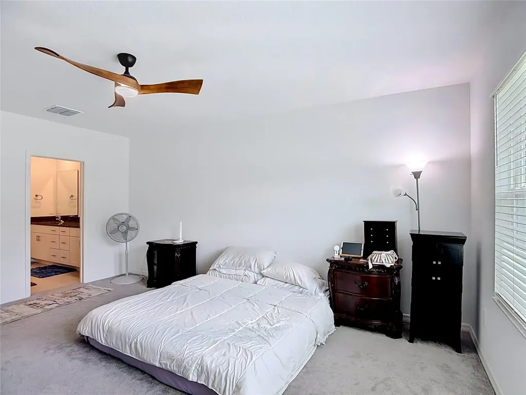 1633 Red Loop Lakeland FL 33801