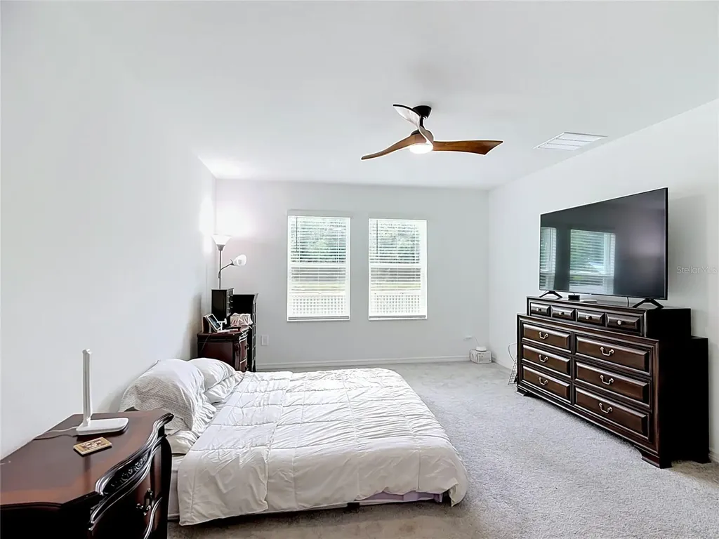 1633 Red Loop Lakeland FL 33801
