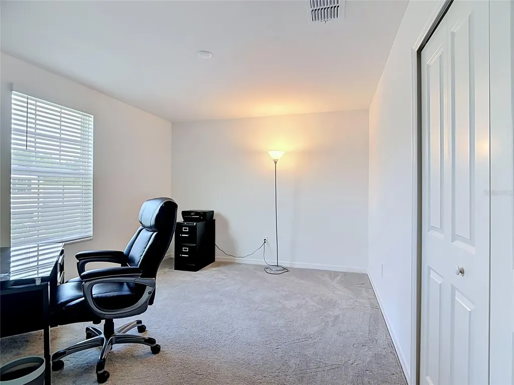 1633 Red Loop Lakeland FL 33801