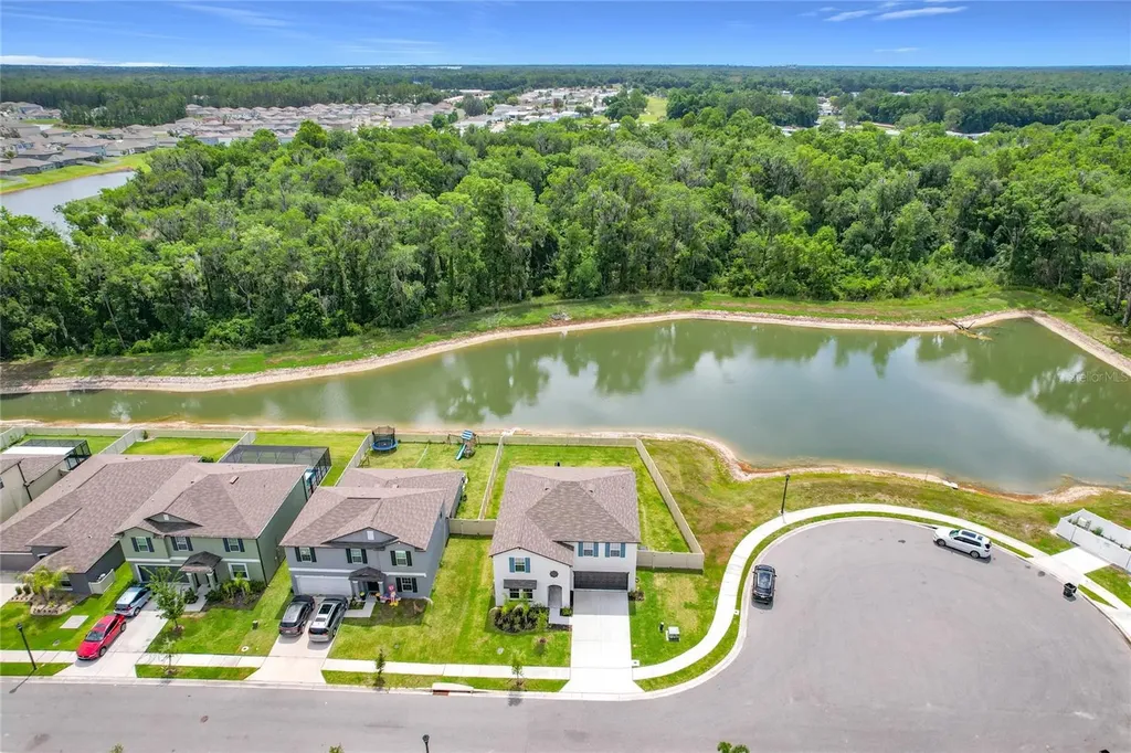 1633 Red Loop Lakeland FL 33801