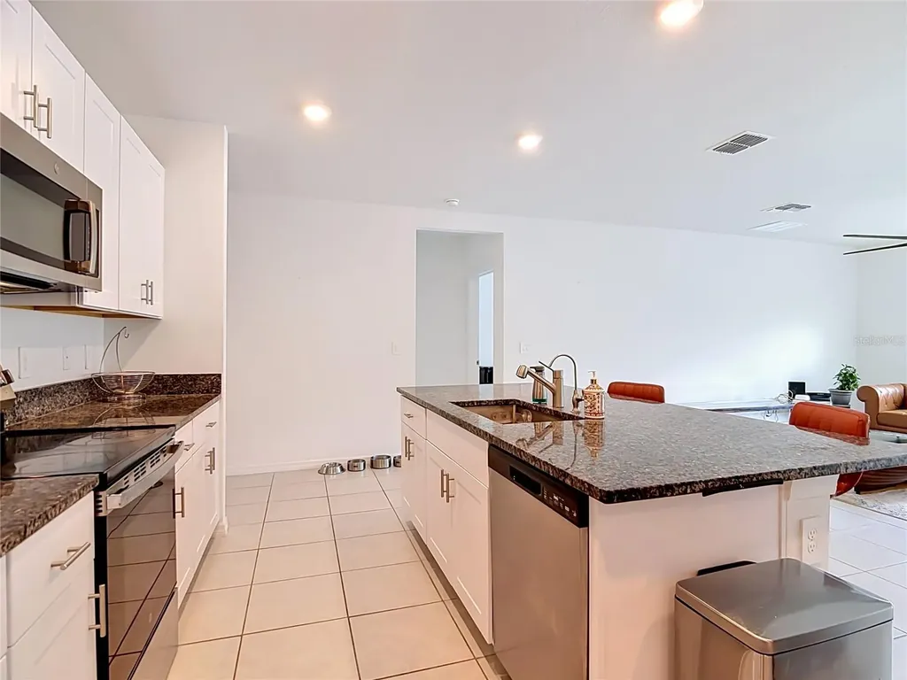 1633 Red Loop Lakeland FL 33801