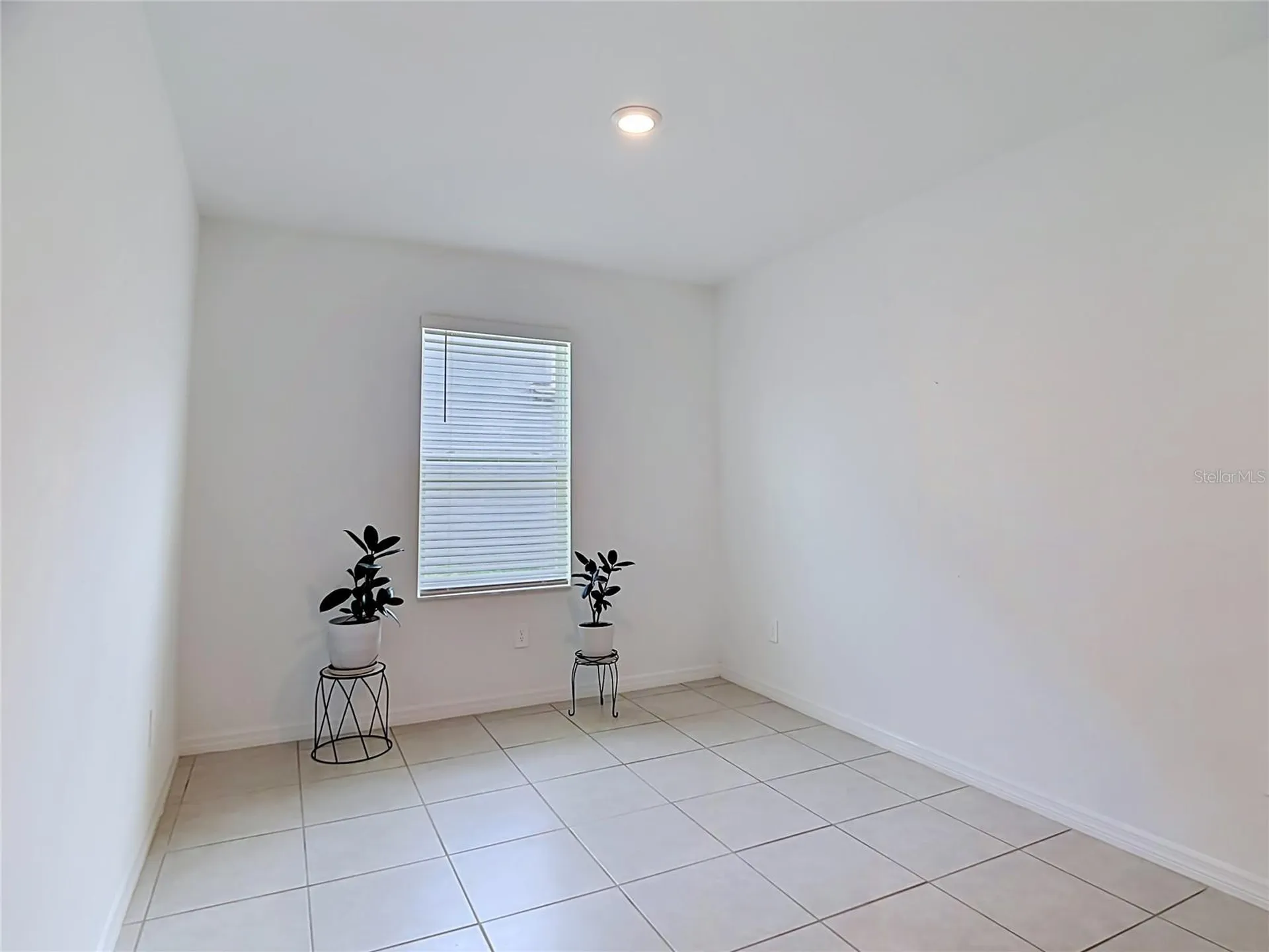 1633 Red Loop Lakeland FL 33801