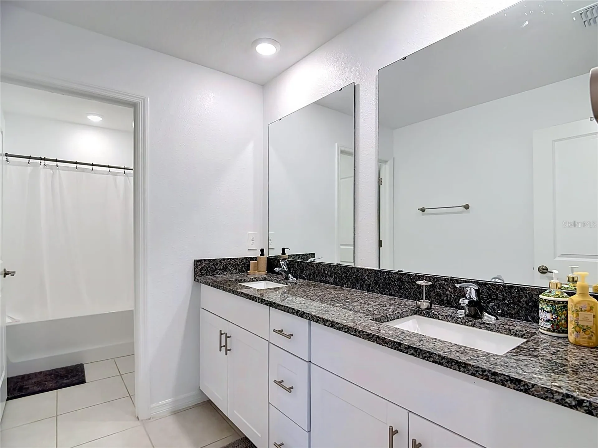 1633 Red Loop Lakeland FL 33801