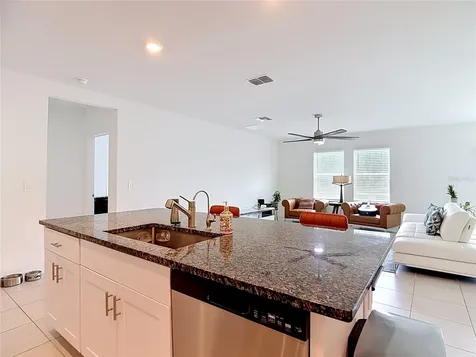 1633 Red Loop Lakeland FL 33801