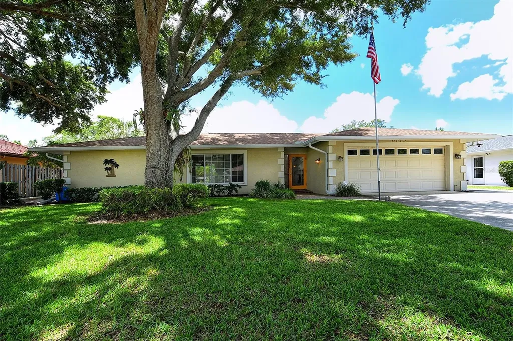 3140 Espanola Drive Sarasota FL 34239