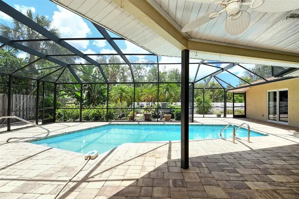 3140 Espanola Drive Sarasota FL 34239