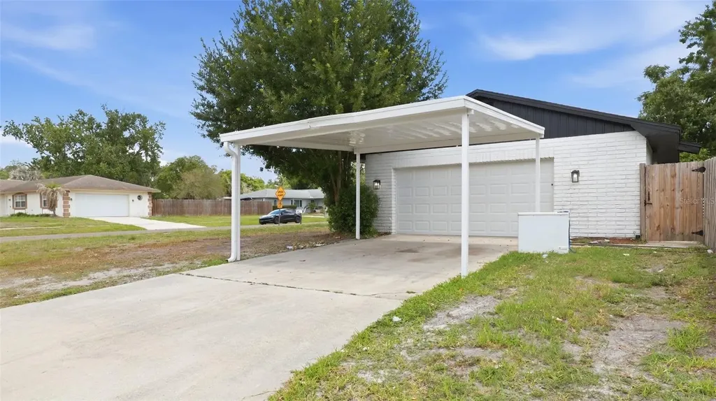 264 Van Gogh Circle Brandon FL 33511