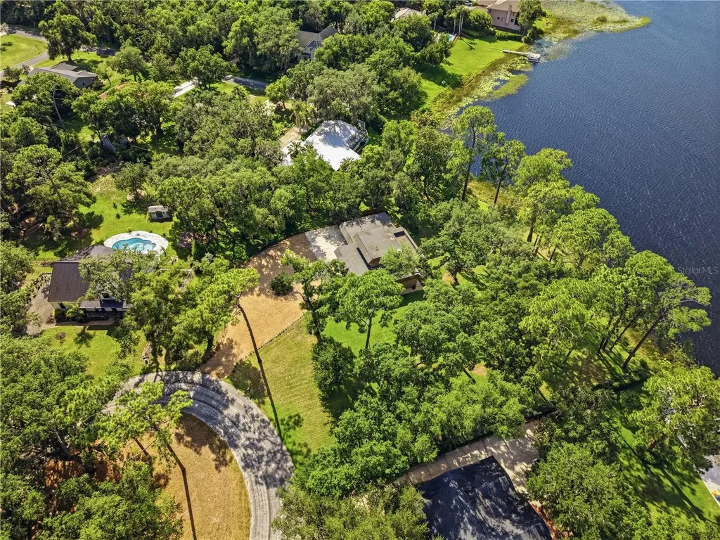 807 Bay Tree Circle Deland FL 32724