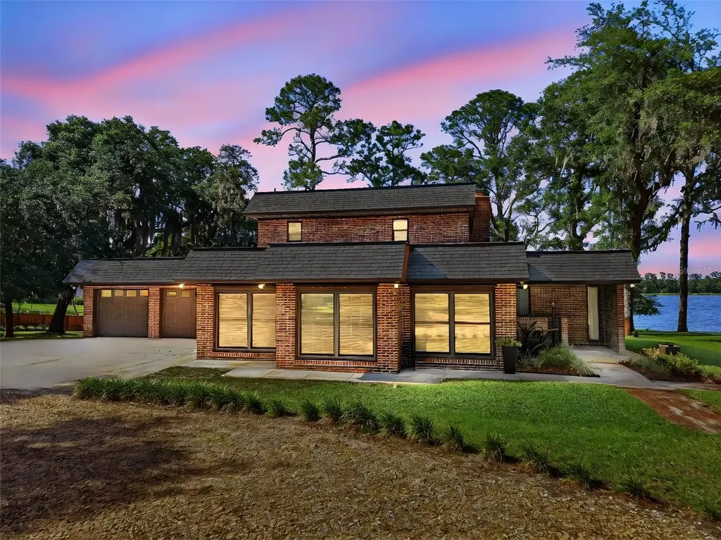 807 Bay Tree Circle Deland FL 32724
