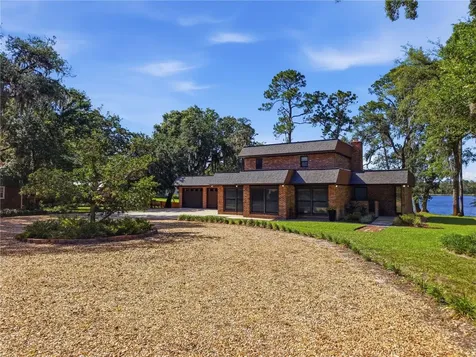 807 Bay Tree Circle Deland FL 32724
