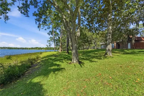 807 Bay Tree Circle Deland FL 32724