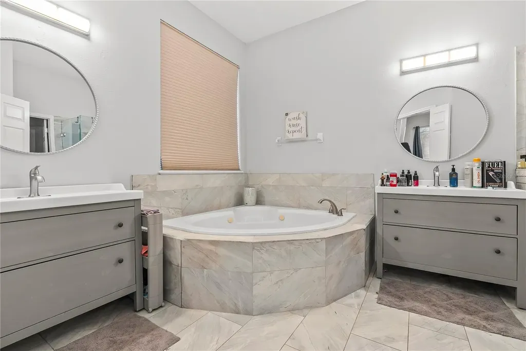 8039 Solitaire Court Orlando FL 32836