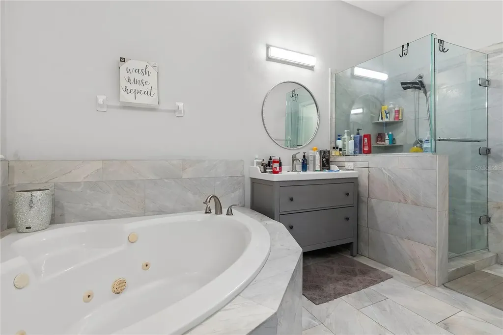 8039 Solitaire Court Orlando FL 32836