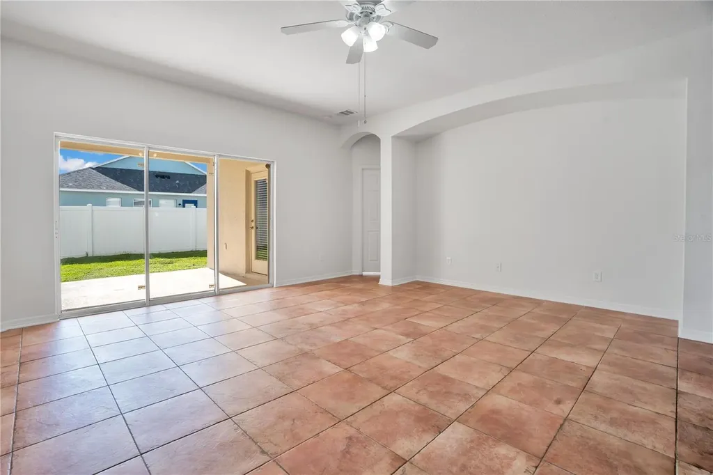 432 York Dale Drive Ruskin FL 33570