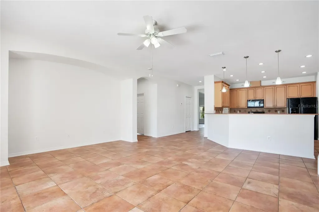 432 York Dale Drive Ruskin FL 33570