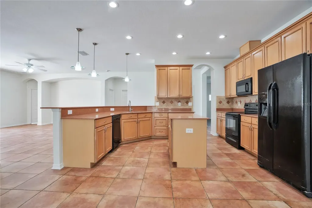 432 York Dale Drive Ruskin FL 33570