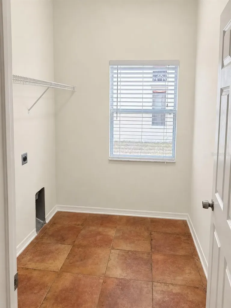432 York Dale Drive Ruskin FL 33570