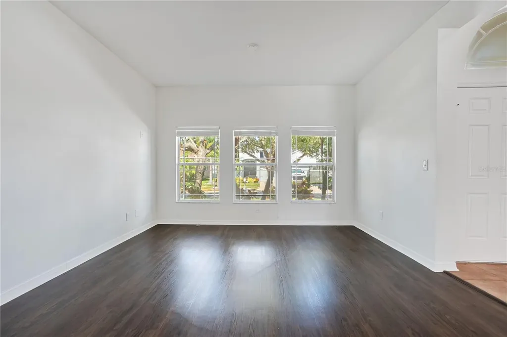 432 York Dale Drive Ruskin FL 33570