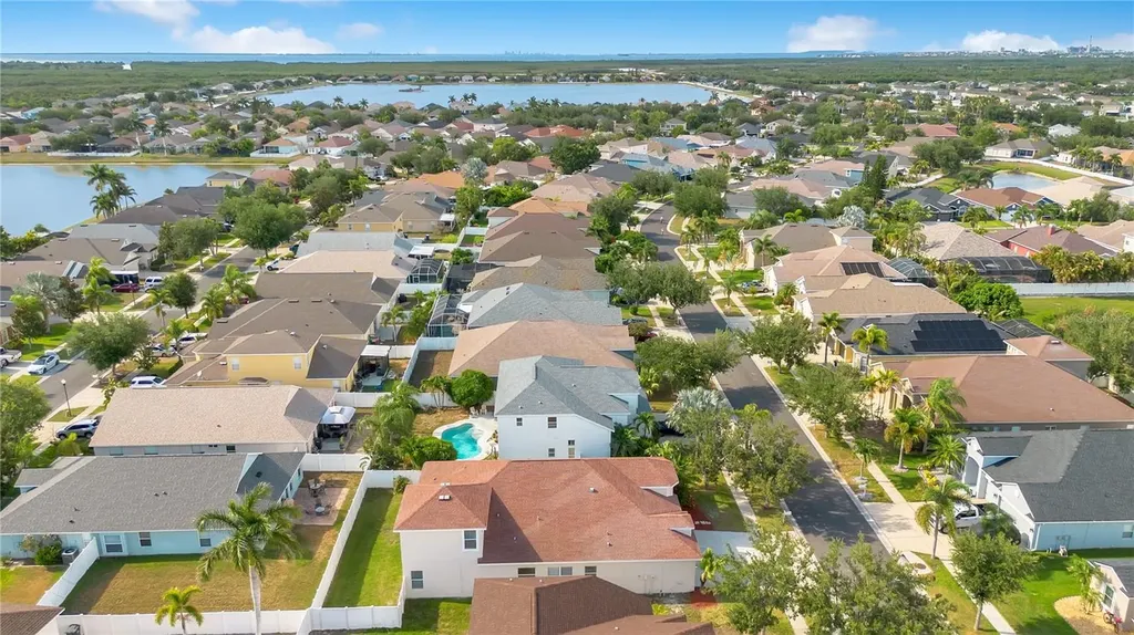 432 York Dale Drive Ruskin FL 33570