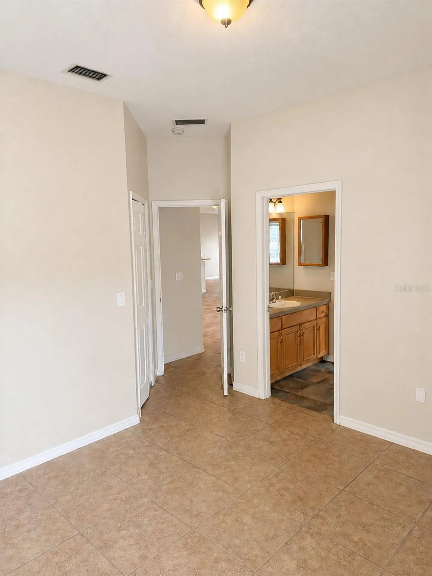 432 York Dale Drive Ruskin FL 33570