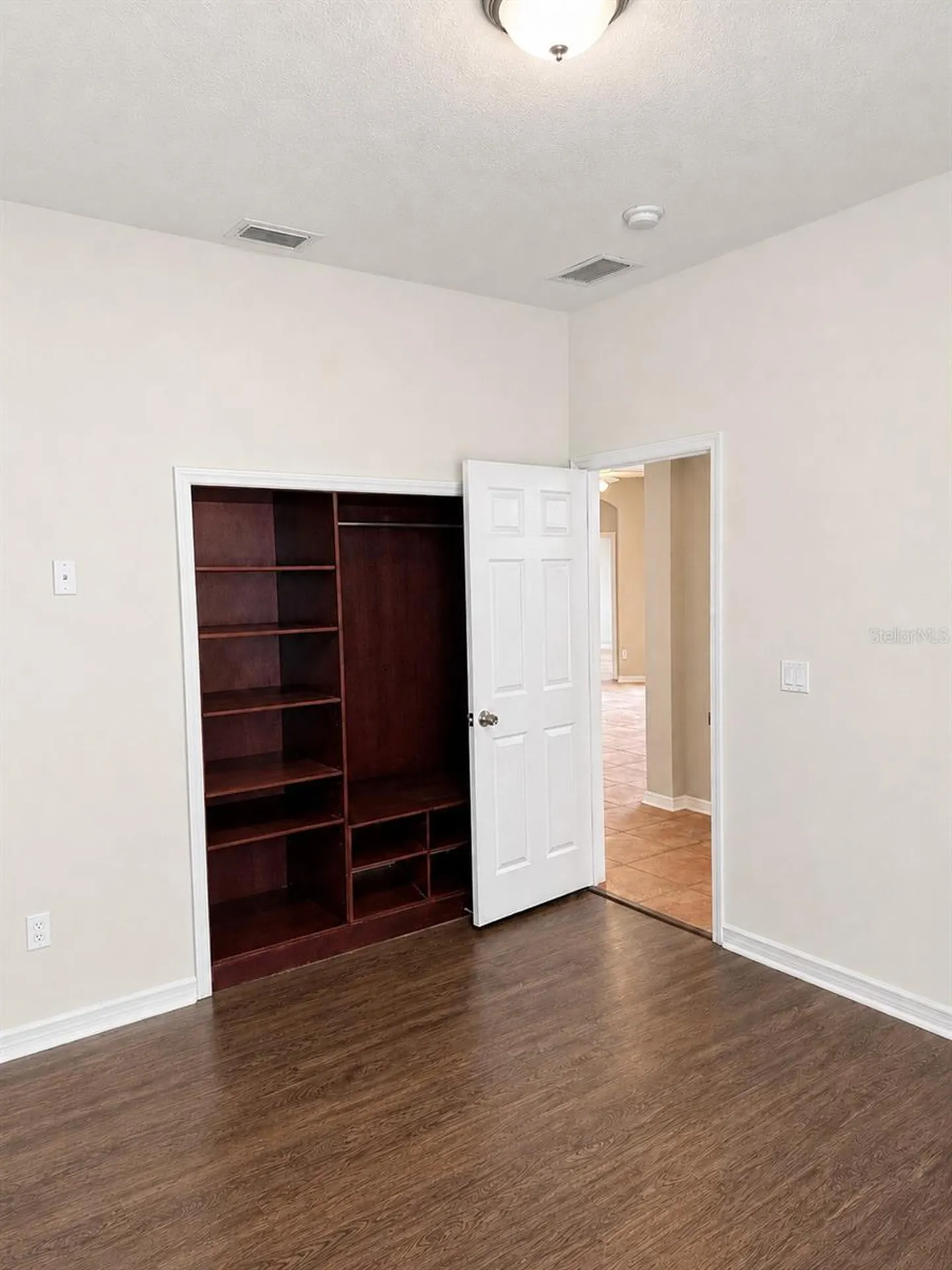 432 York Dale Drive Ruskin FL 33570
