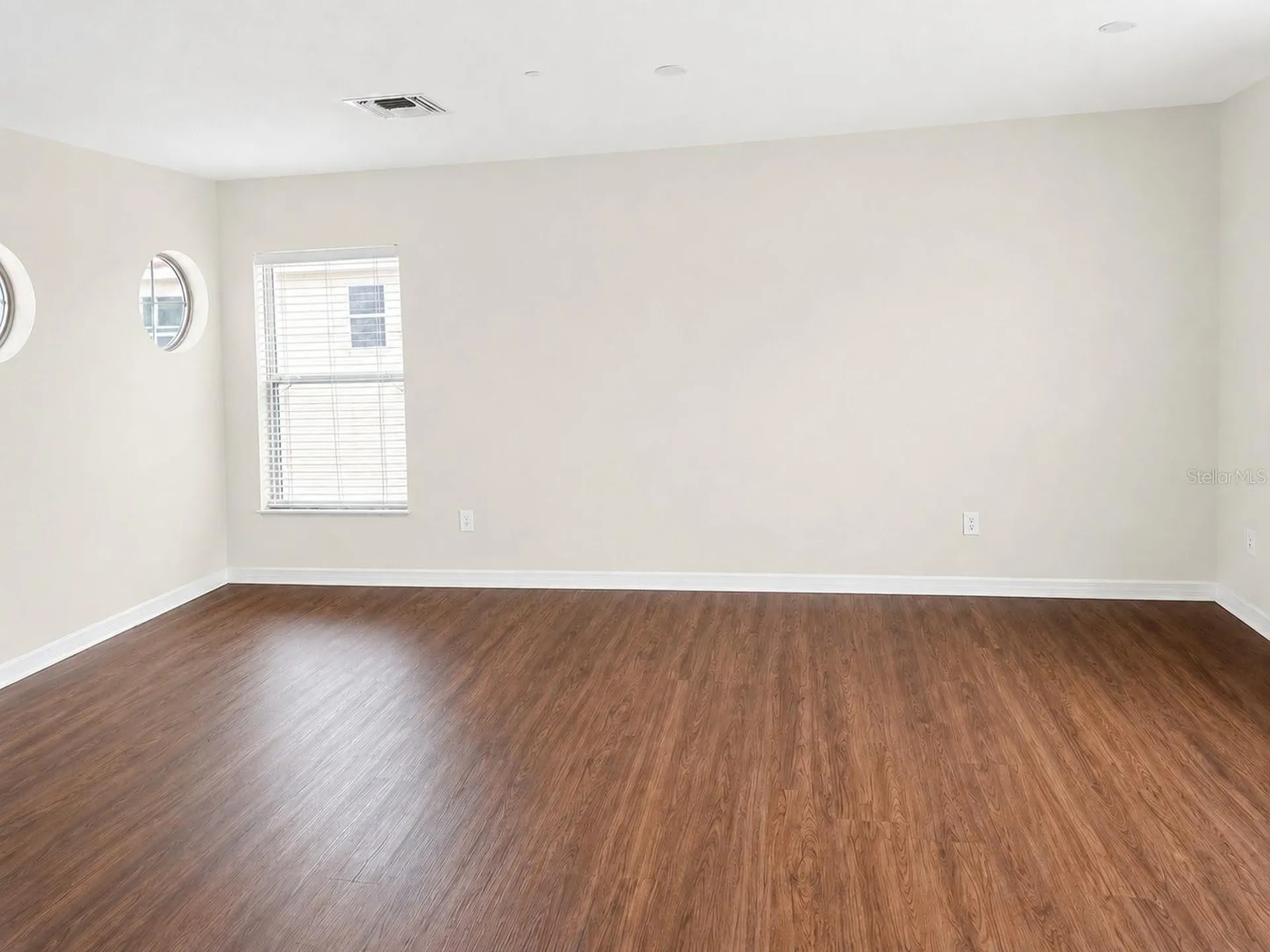 432 York Dale Drive Ruskin FL 33570