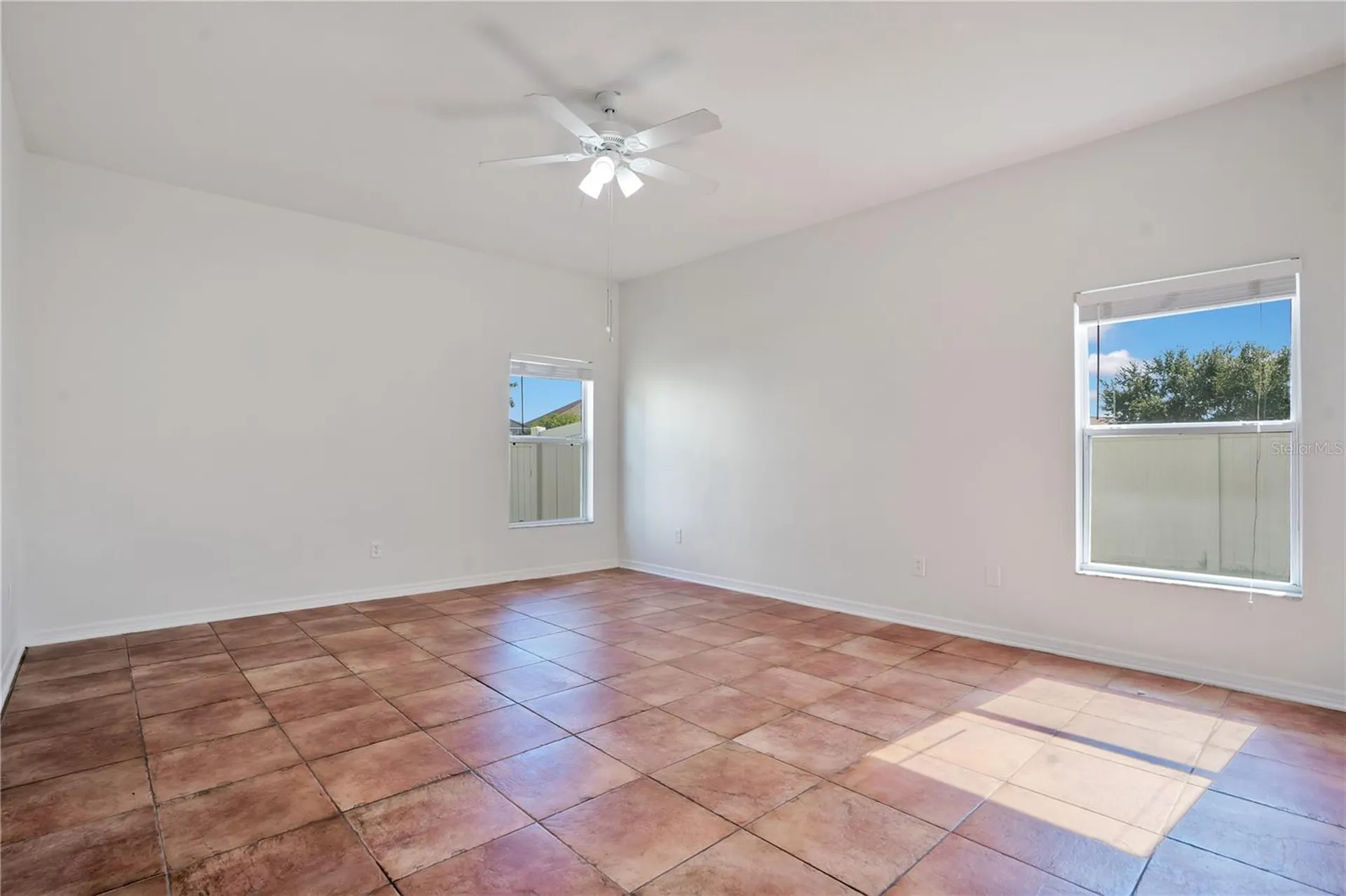 432 York Dale Drive Ruskin FL 33570