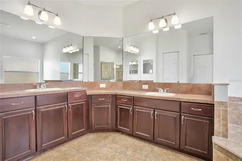 432 York Dale Drive Ruskin FL 33570