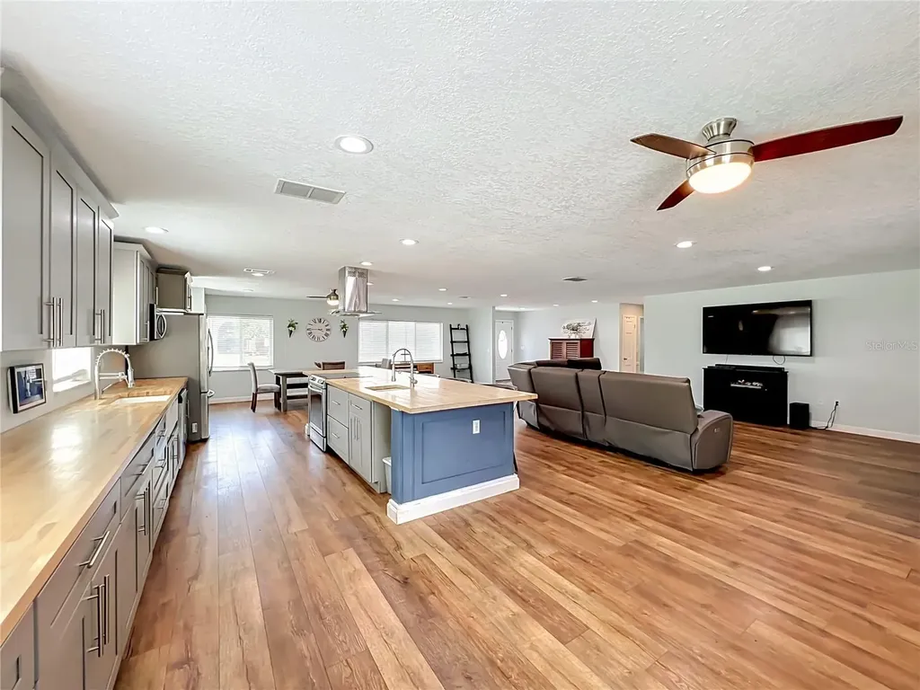 153 Variety Tree Circle Altamonte Springs FL 32714