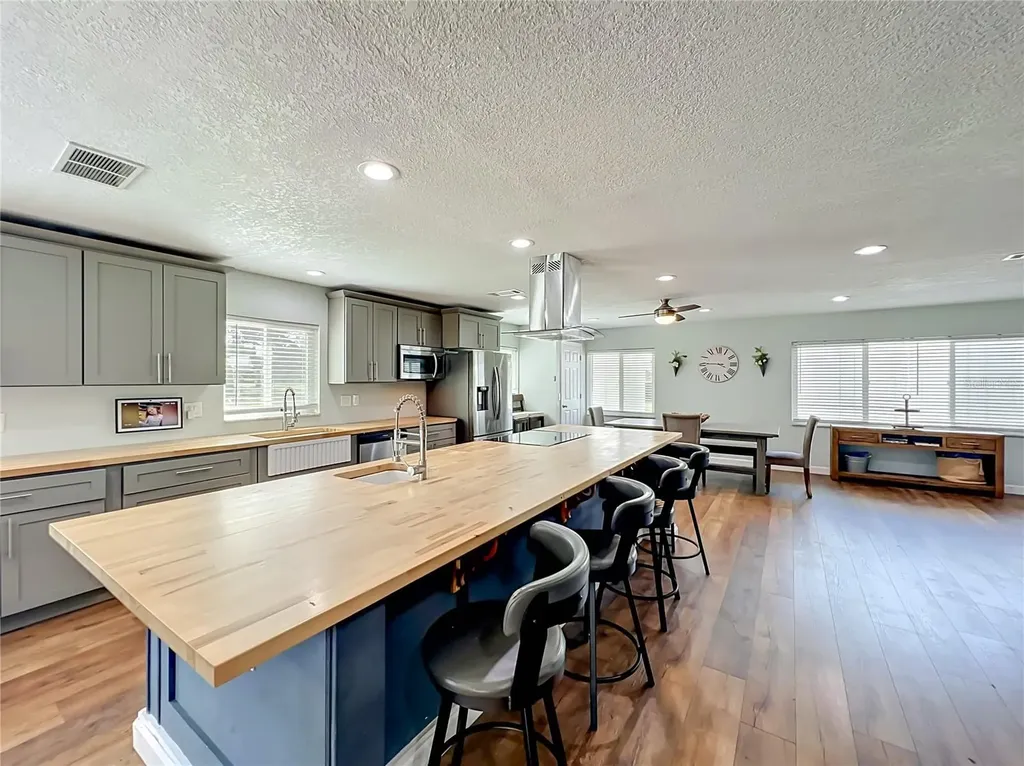 153 Variety Tree Circle Altamonte Springs FL 32714