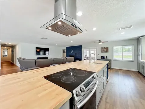 153 Variety Tree Circle Altamonte Springs FL 32714
