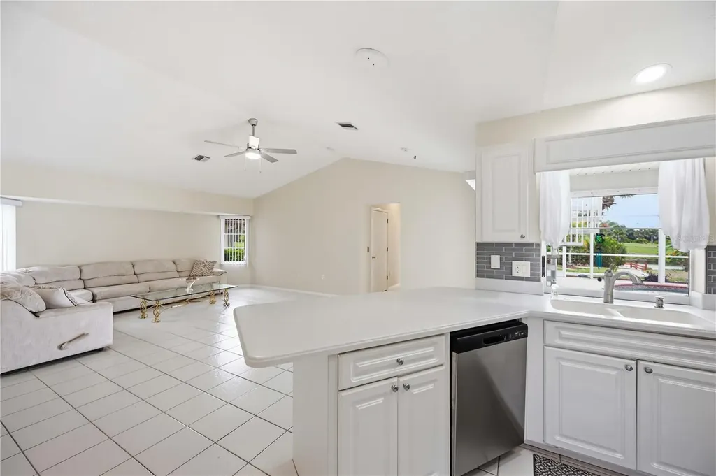 63 Clubhouse Road Rotonda West FL 33947