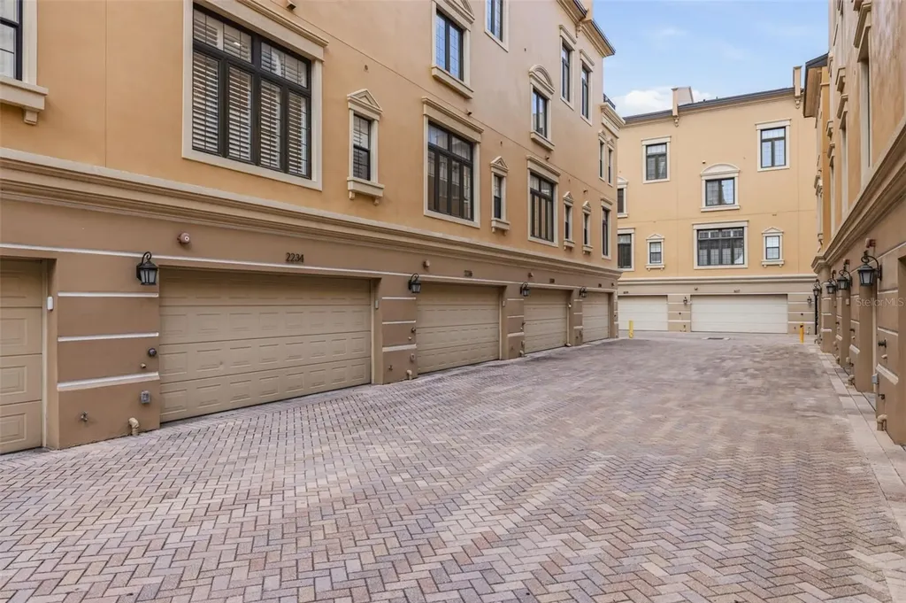 2234 Soho Bay Court Tampa FL 33606