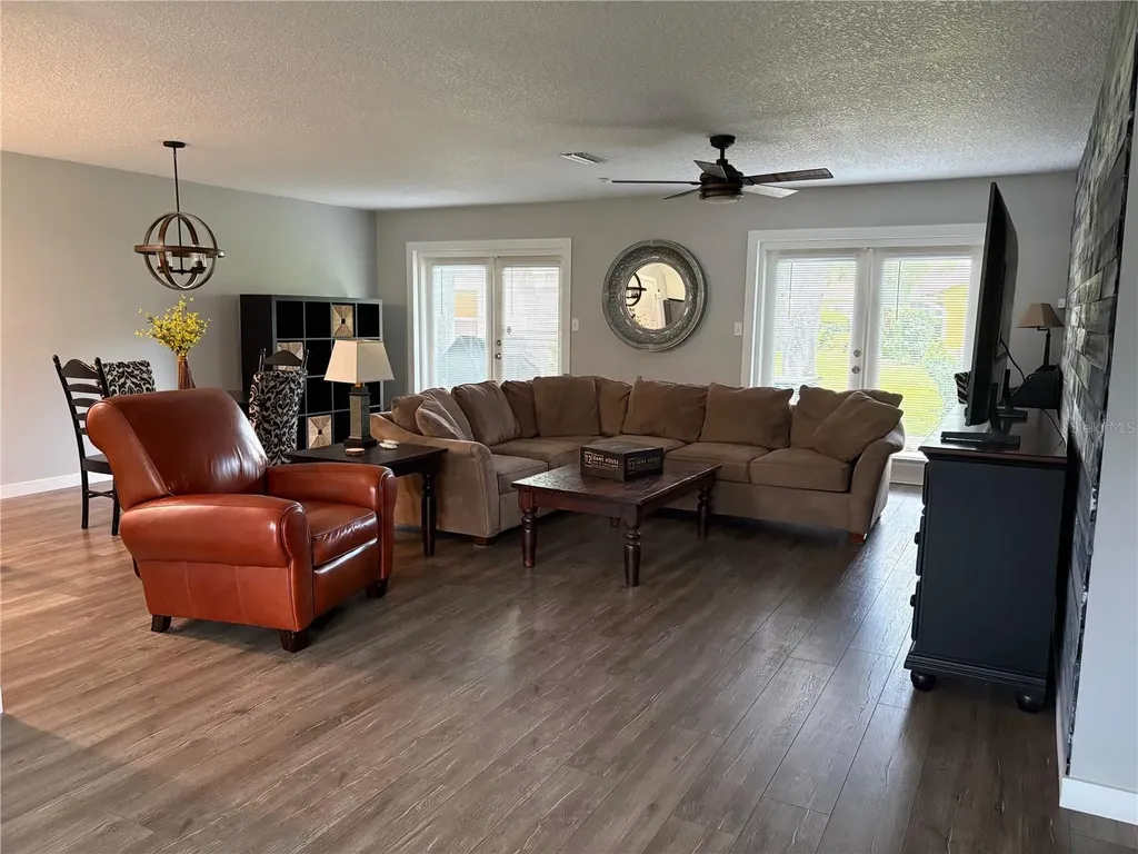10010 Gannon Lane Orlando FL 32821