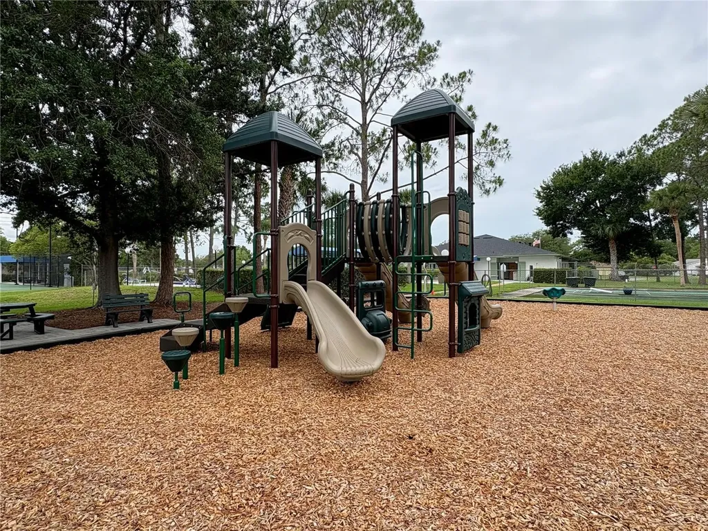 10010 Gannon Lane Orlando FL 32821