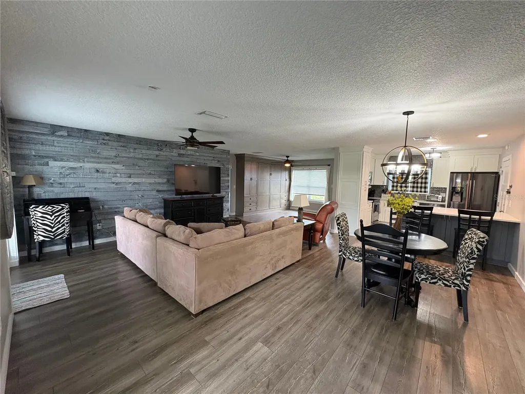 10010 Gannon Lane Orlando FL 32821
