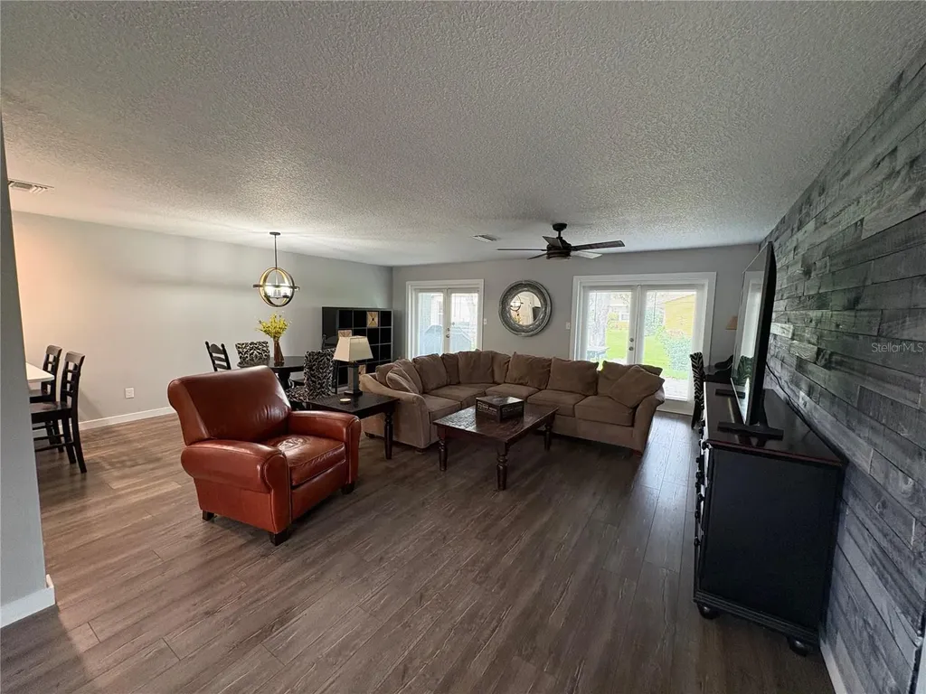 10010 Gannon Lane Orlando FL 32821