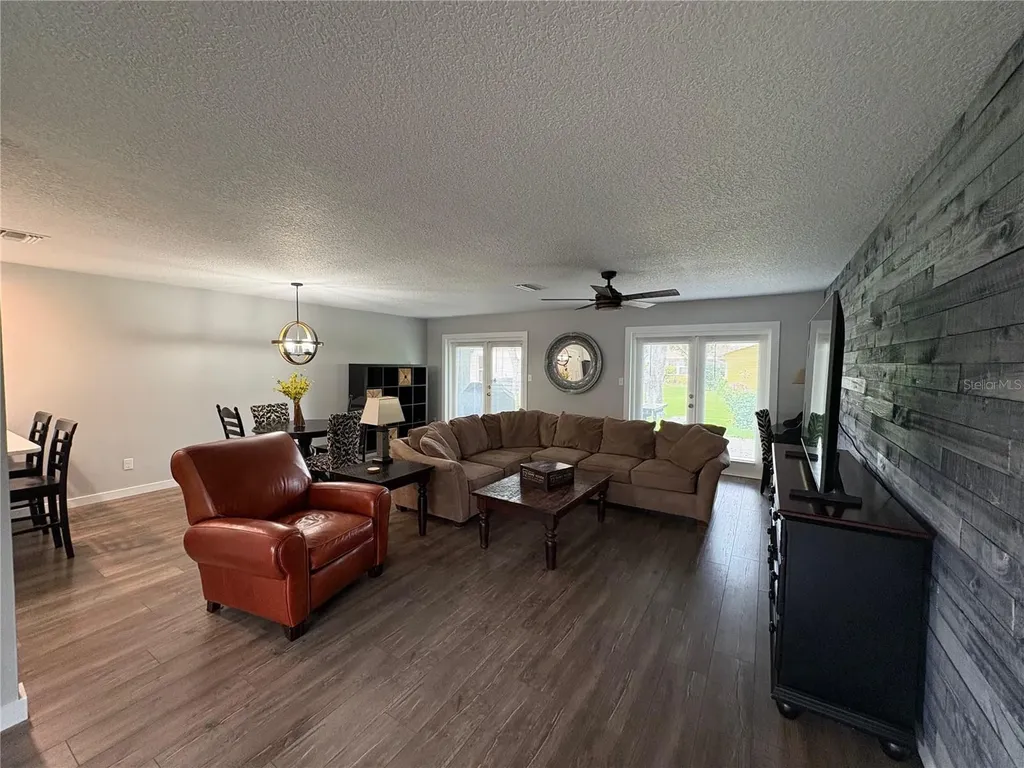 10010 Gannon Lane Orlando FL 32821
