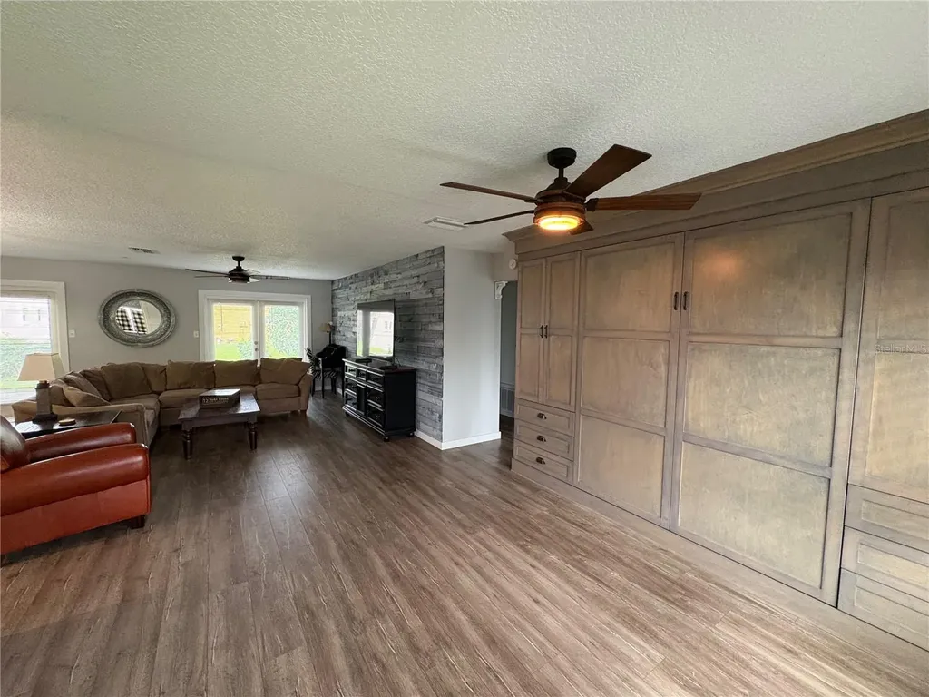 10010 Gannon Lane Orlando FL 32821