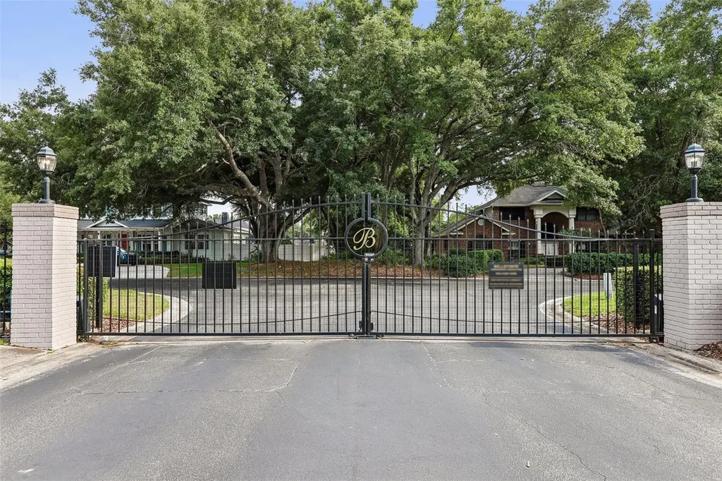1012 Morfield Lane Brandon FL 33511