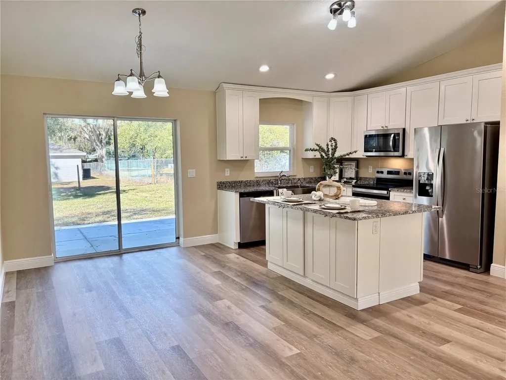 9323 SE Highway 42 Summerfield FL 34491