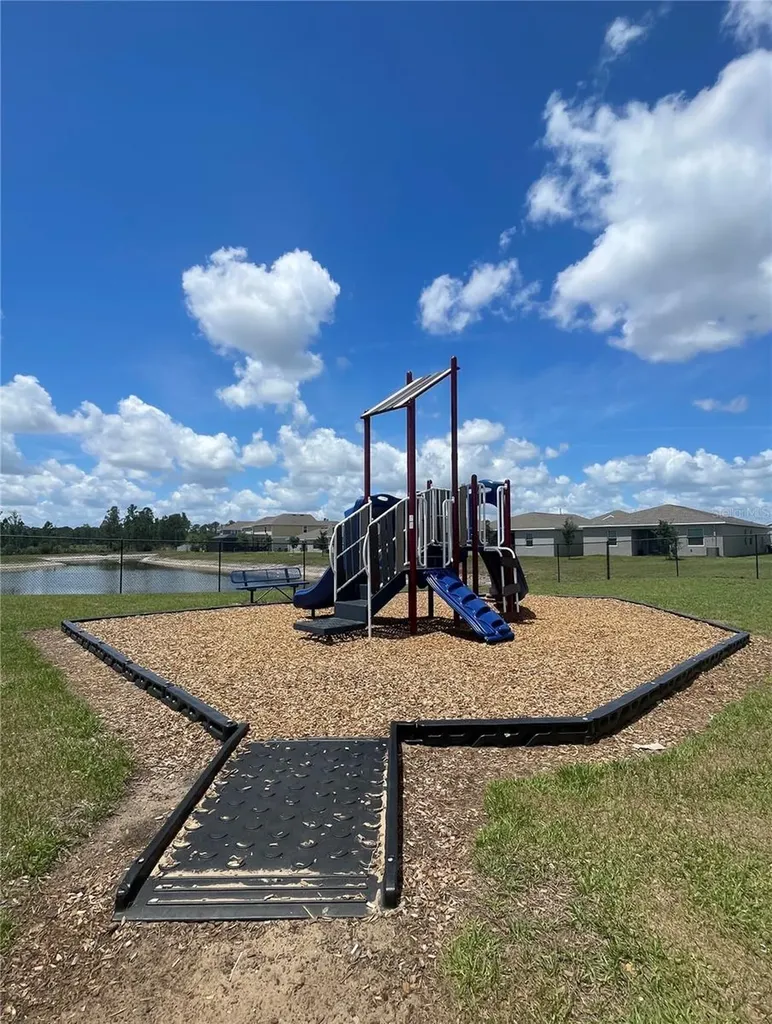 922 Jackson Avenue Davenport FL 33837