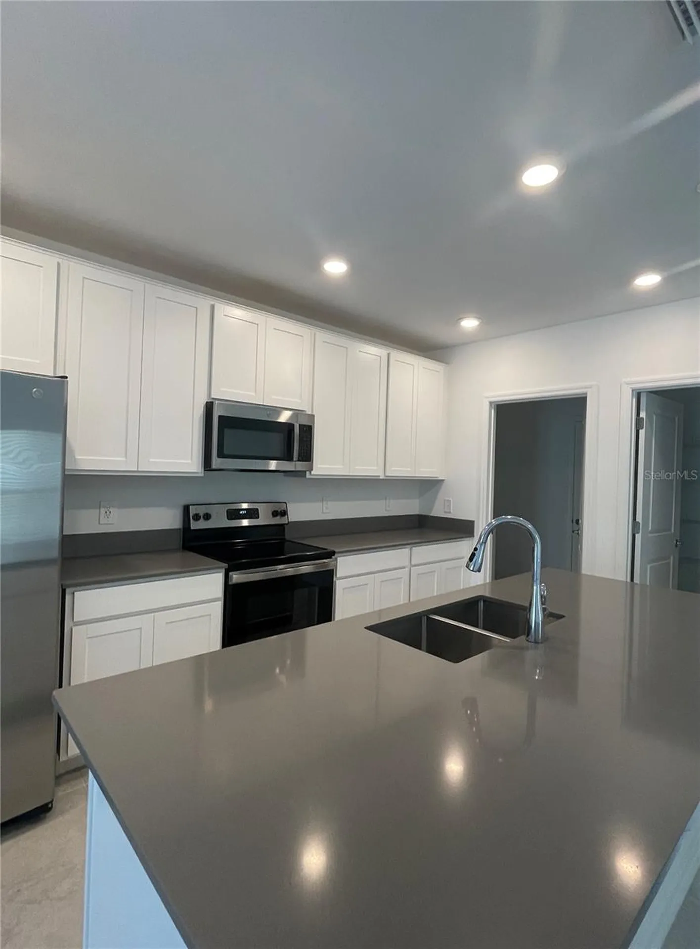 922 Jackson Avenue Davenport FL 33837