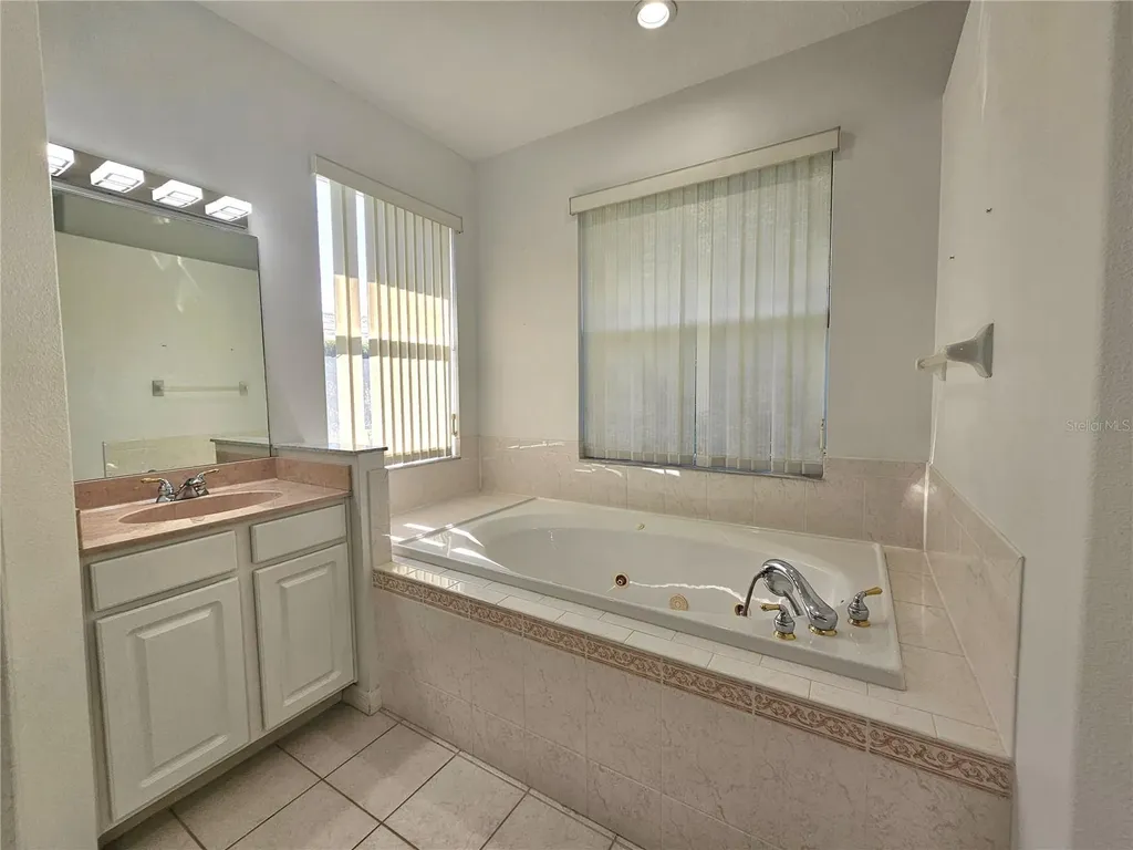 2307 Messenger Circle Safety Harbor FL 34695
