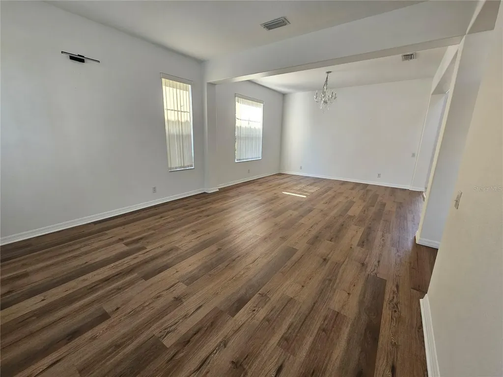 2307 Messenger Circle Safety Harbor FL 34695