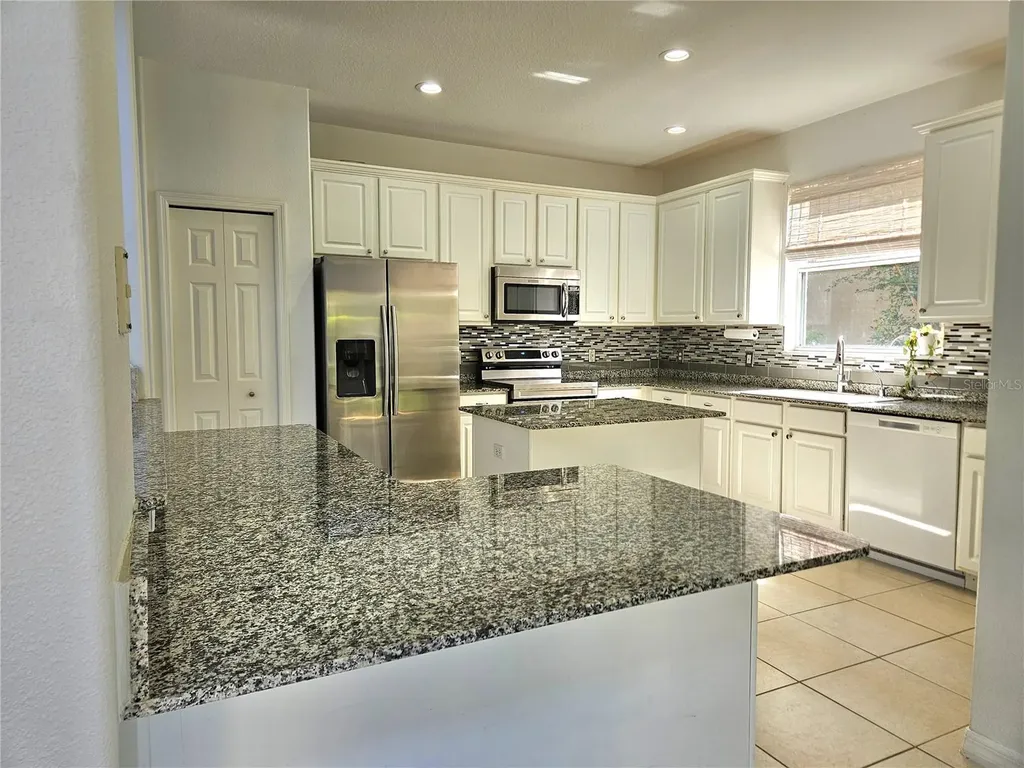 2307 Messenger Circle Safety Harbor FL 34695